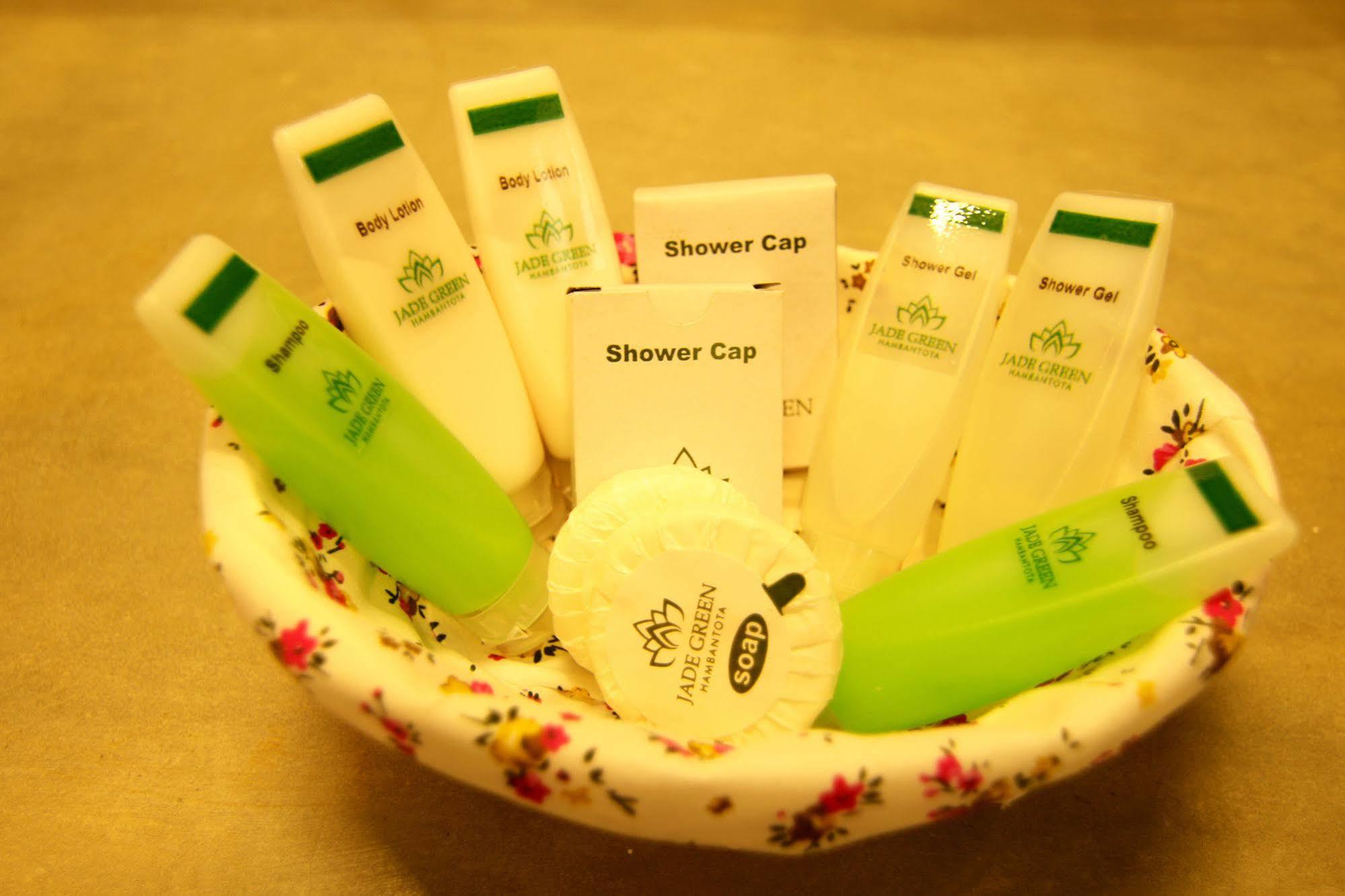 Jade Green Hotel 함반토타 외부 사진